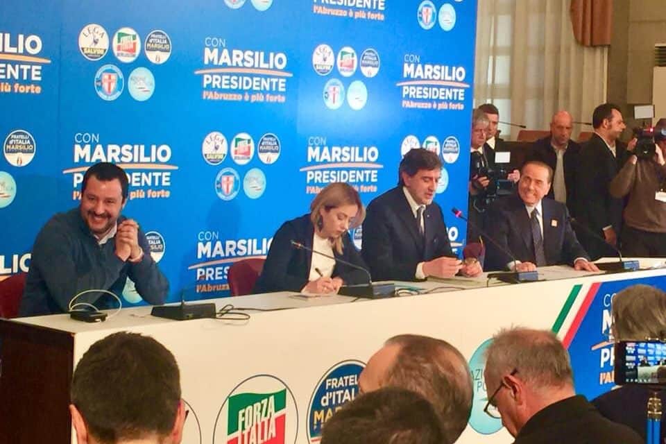 Berlusconi e Meloni vogliono che Salvini rompi con il M5S, il leader della Lega frena “Ho dato la mia parola. Onorerò il contratto”