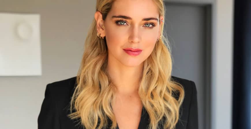 Spende tutti i suoi risparmi per bere un caffè con Chiara Ferragni