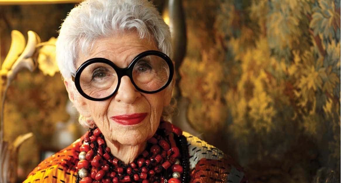 A 97 anni diventa una modella, per la sua bellezza fa infiammare i suoi tanti spasimanti