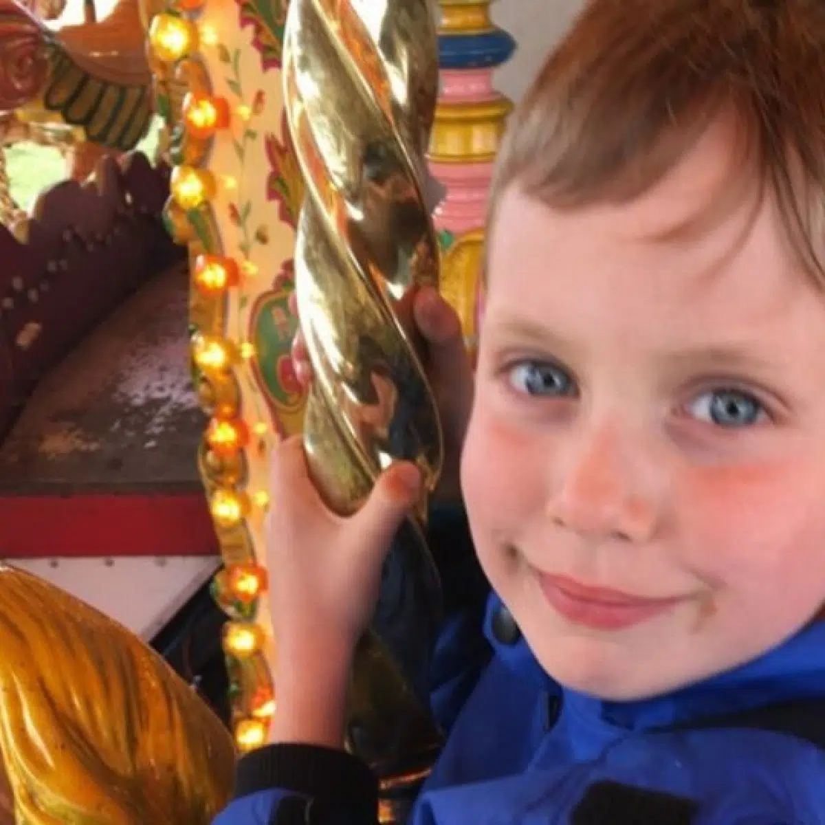 Per medici stava esagerando e non aveva niente, per i genitori aveva la meningite, bimbo di 6 anni muore subito dopo essere stato dimesso dall’ospedale