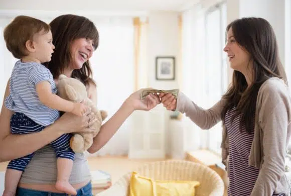 Coppia di genitori cerca baby sitter e offre 4500,00 al mese ma nessuno accetta perché quell’annuncio fa paura