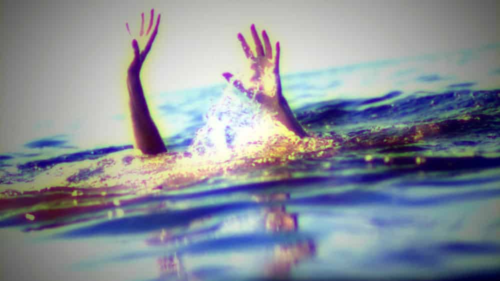 Tenta di suicidarsi in un lago perché il compagno non l’accontenta, il marito si tuffa e invece di salvarla tenta di strangolarla