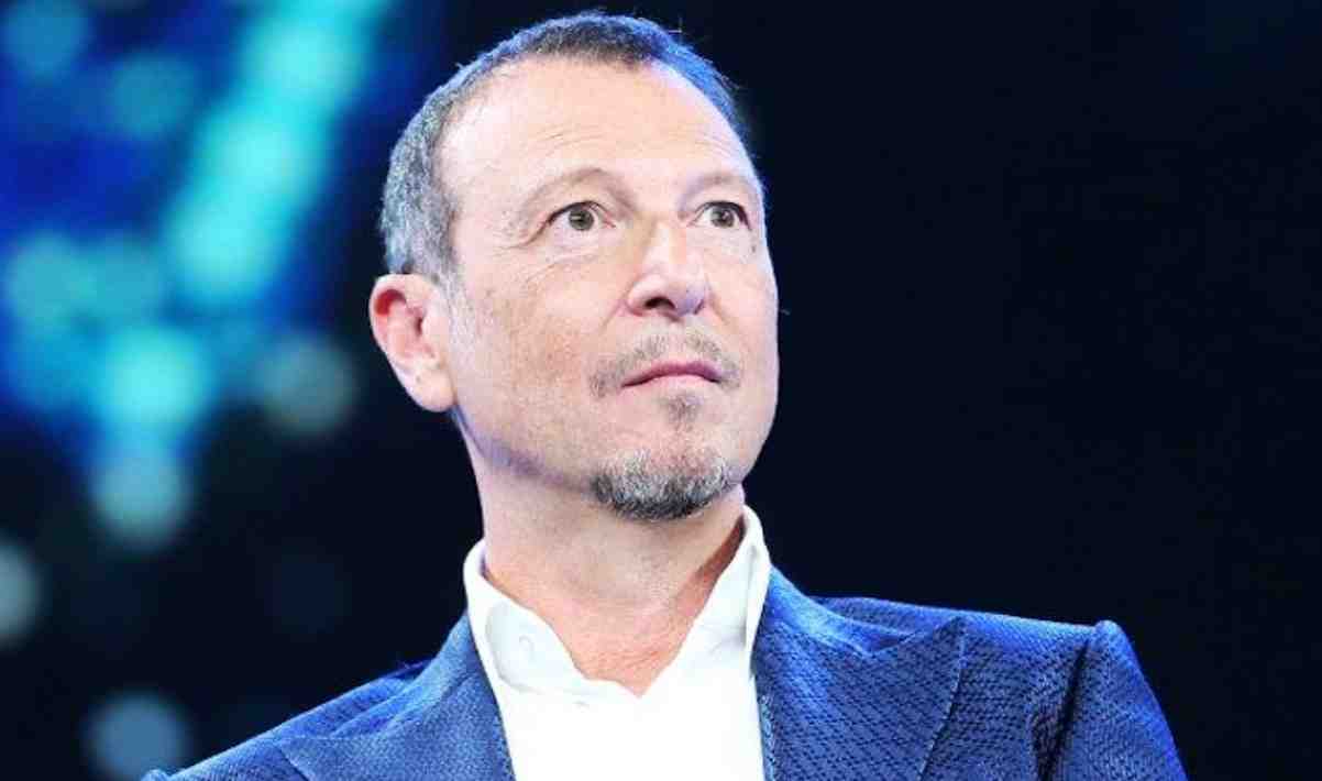 Festival di Sanremo 2020, Amadeus avrebbe deciso, il co-conduttore sarà uno dei cantanti più amati in Italia, ecco chi è