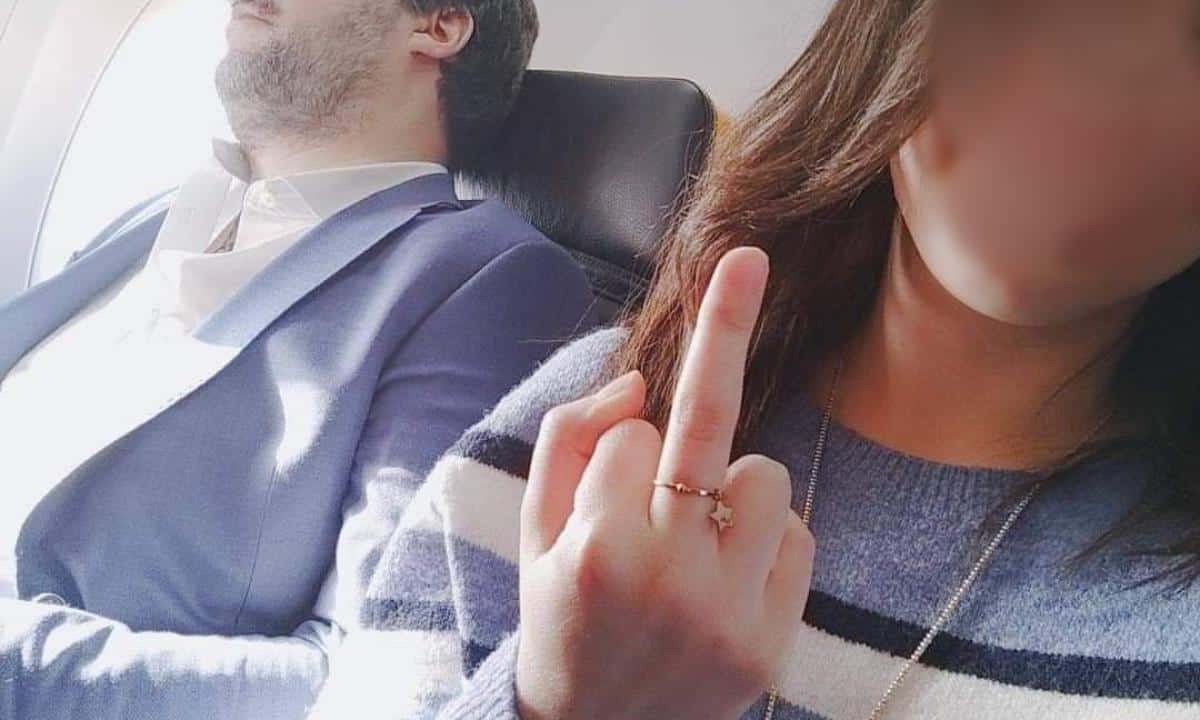 Selvaggia Lucarelli per la prima volta sta con Salvini, “E’ un illecito pubblicare una foto di nascosto di una persona, fare il dito medio e pubblicarla sui social”