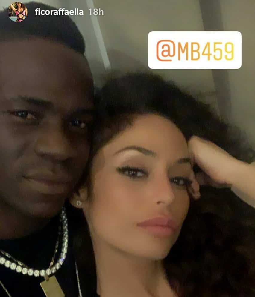 Tanto tuonò che piovve. Mario Balotelli e Raffaella Fico sono di nuovo una coppia, una foto non lascia più alcun dubbio