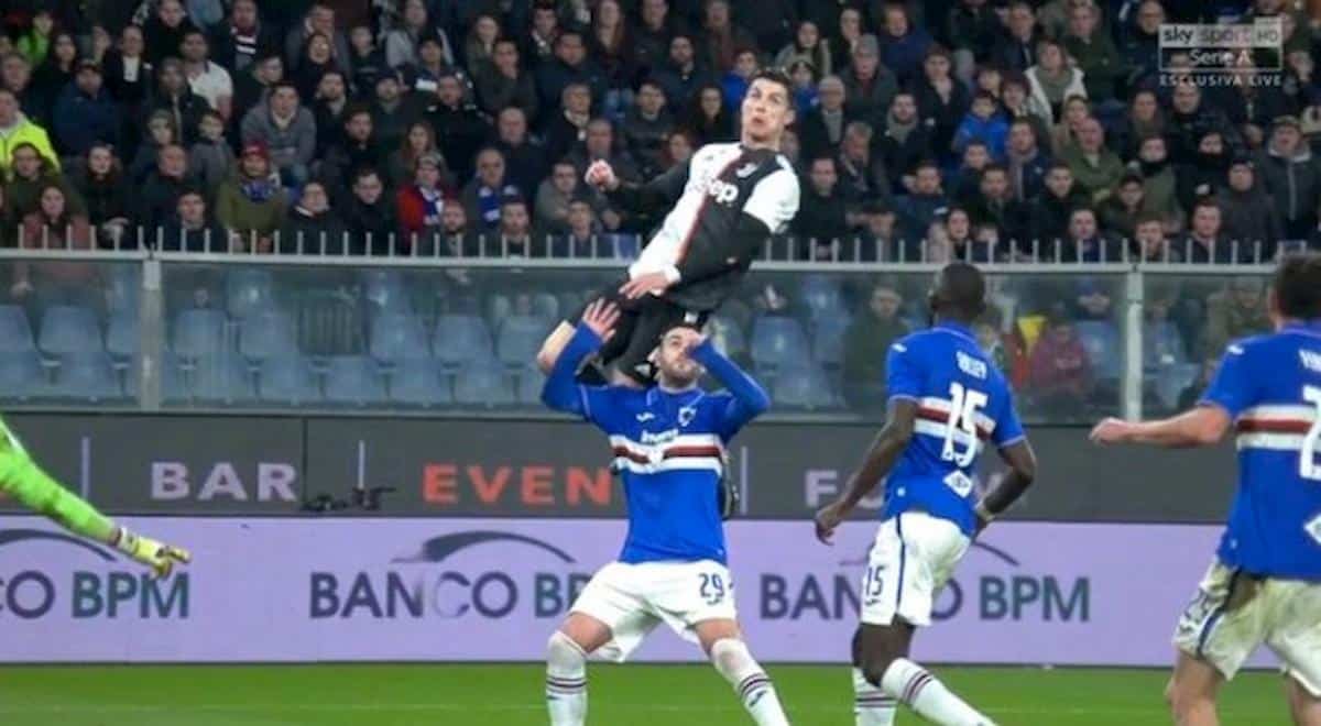 Cristiano Ronaldo un marziano, dopo il goal alla Sampdoria pioggia di complimenti, CR7 paragonato a Michael Jordan – i dati pazzeschi del salto video