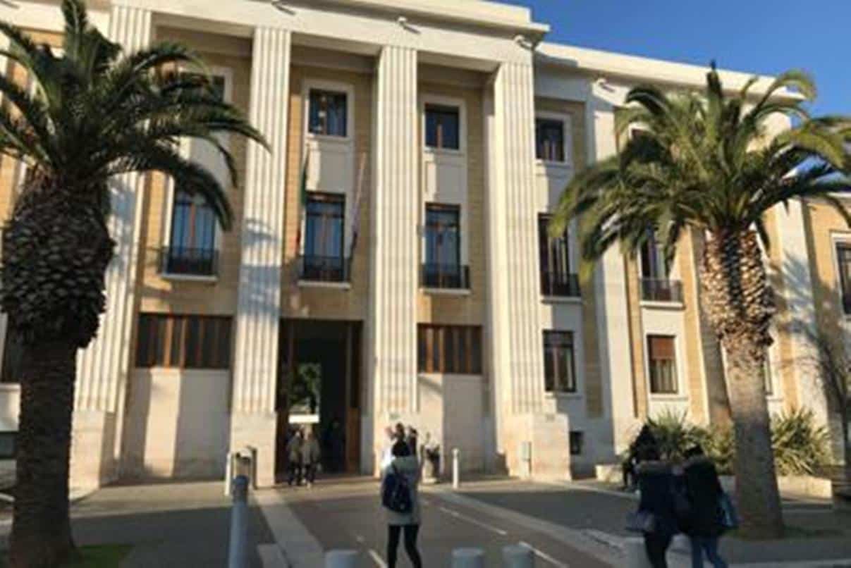 Puglia, possibile caso di Coronavirus per una ragazza appena tornata dalla Cina, la giovane è ricoverata al Policlinico di Bari