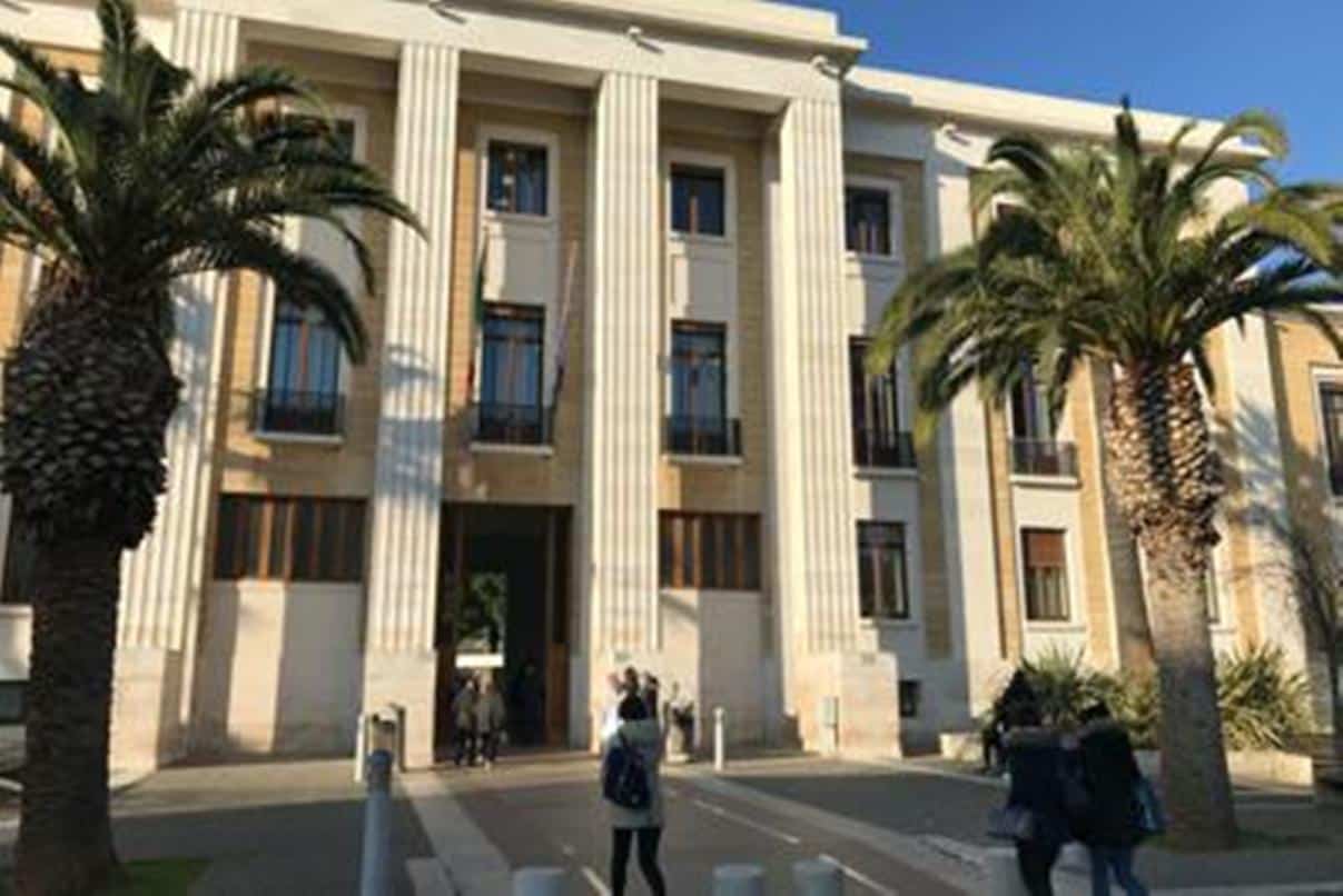 Bari, caso sospetto di Coronavirus di donna ricoverata al Policlinico, negative le prime analisi