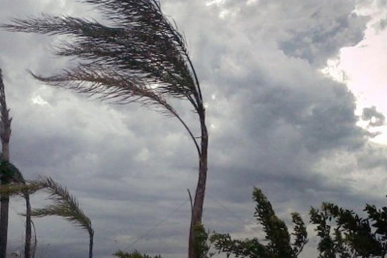 Allerta meteo a Bari e provincia per vento forte, previste raffiche di burrasca