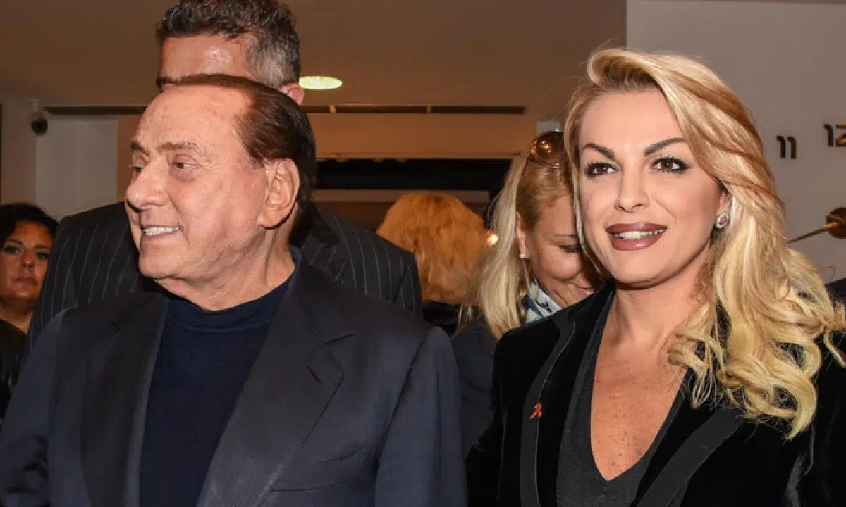 L’ex compagna di Berlusconi interviene sul caso che ha coinvolto Romano Prodi e la giornalista Lavinia Orefici: “Se lo avesse fatto un altro, sarebbe scoppiato il finimondo”