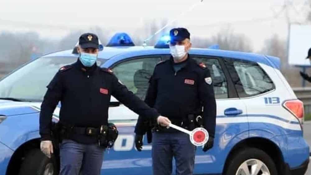 Emergenza Covid-19, controlli a tappeto a Bari e provincia, posti di blocco su statale 16 e 199 sanzioni