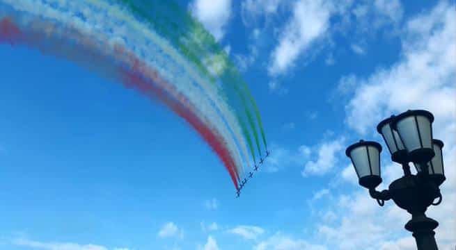 Frecce tricolori a Bari, una dedica speciale arriva dal comandante della pattuglia acrobatica, Gaetano Farina: “ Torno a casa, ma solo in volo”