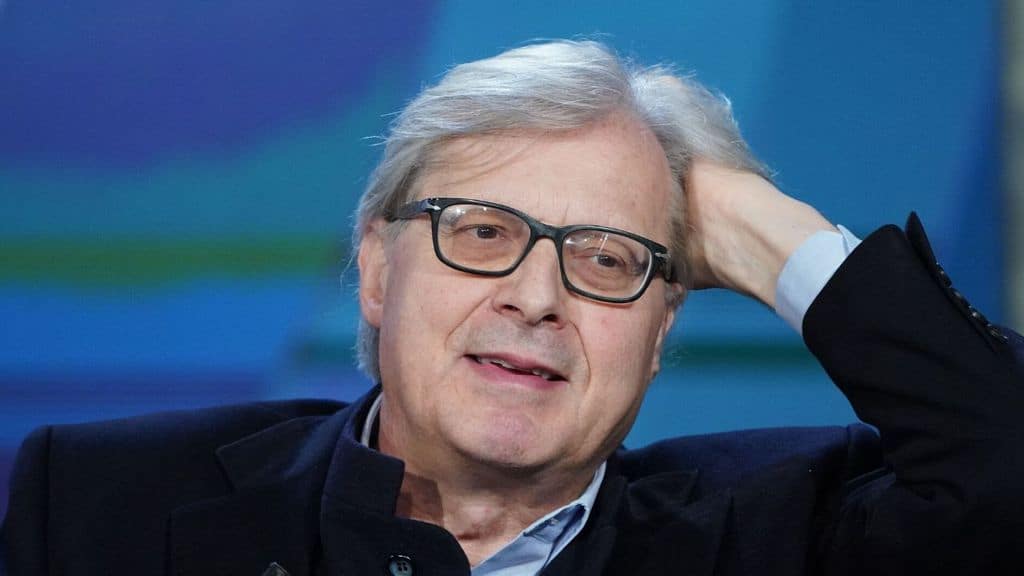 Vittorio Sgarbi una furia contro Chiara Ferragni: “Befana” e poi su Fedez …