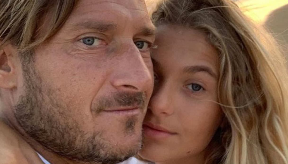 Francesco Totti e Ilary Blasi, la figlia Chanel torna sui social e sorprende con il suo post