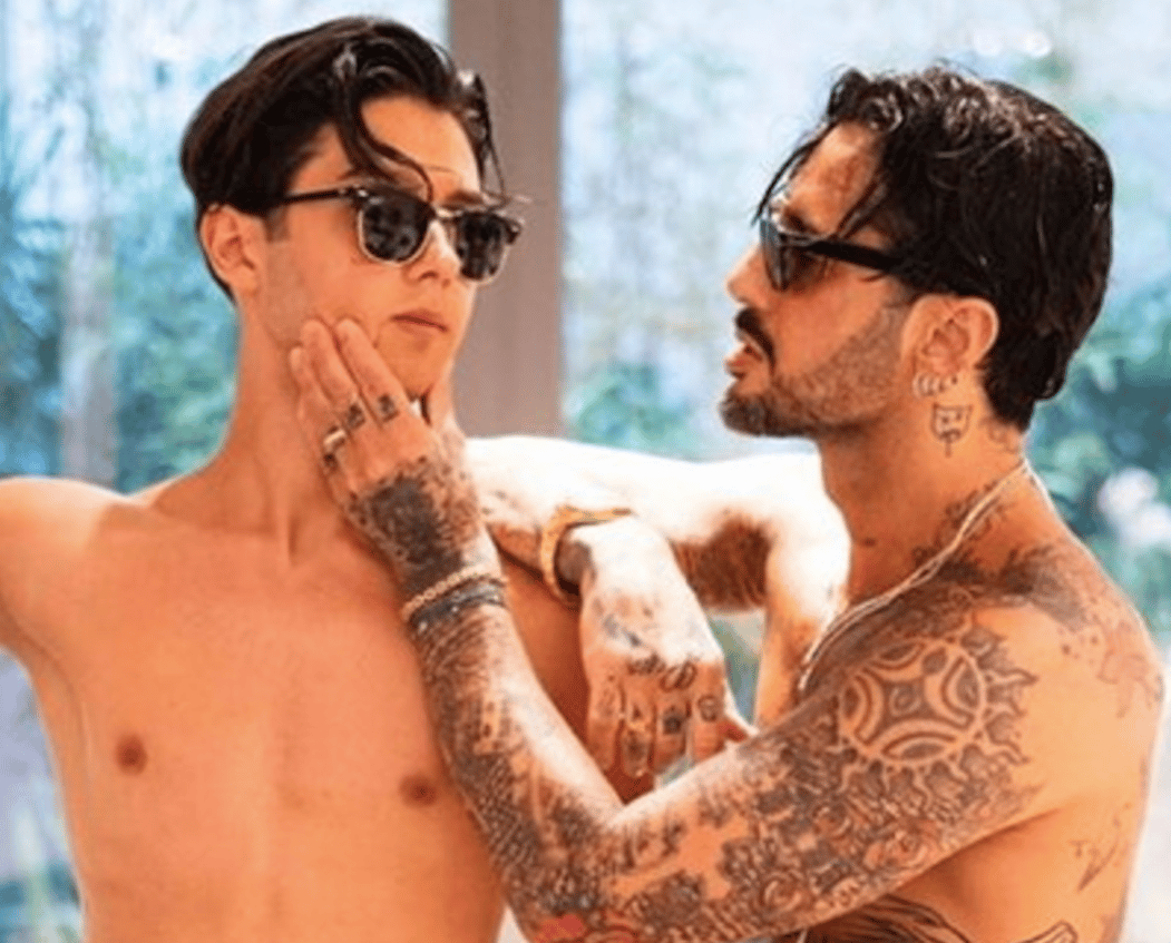 Fabrizio Corona Il Figlio Carlos Prima Posta Un Video Poi Chiede Scusa Insieme Al Papa Baritalia News