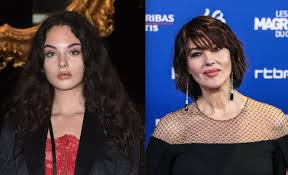 Monica Bellucci, la figlia Deva Cassel attaccata sui social risponde a tono