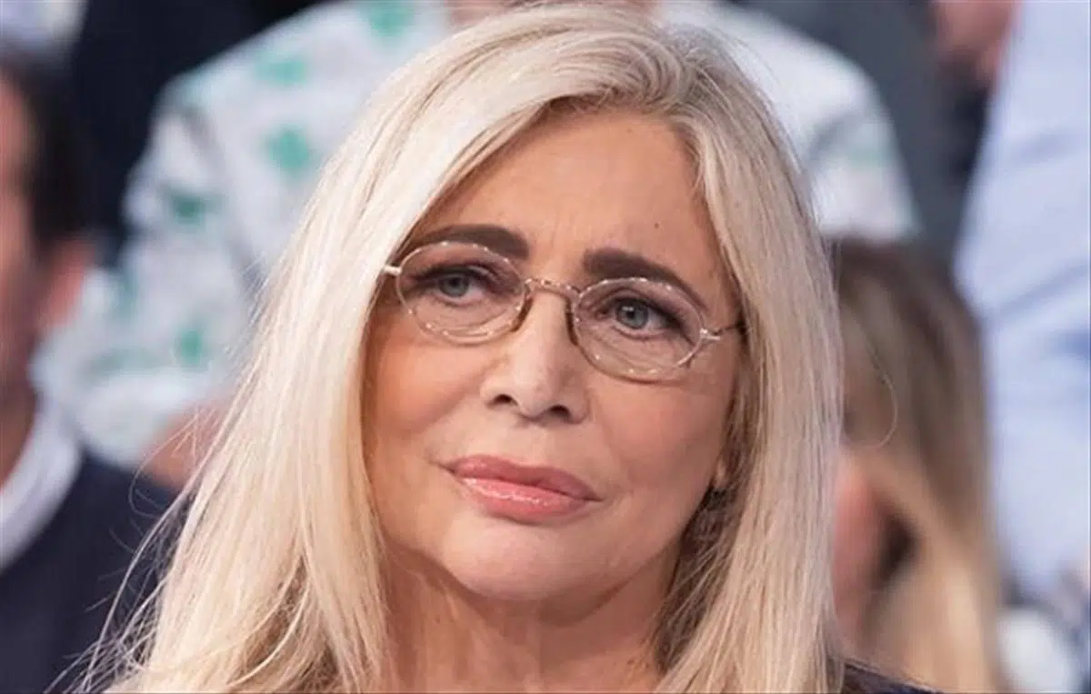 Domenica In, Alessandra Mussolini si sfoga con Mara Venier contro Selvaggia Lucarelli ma la Venier le dice “Hai torto tu”