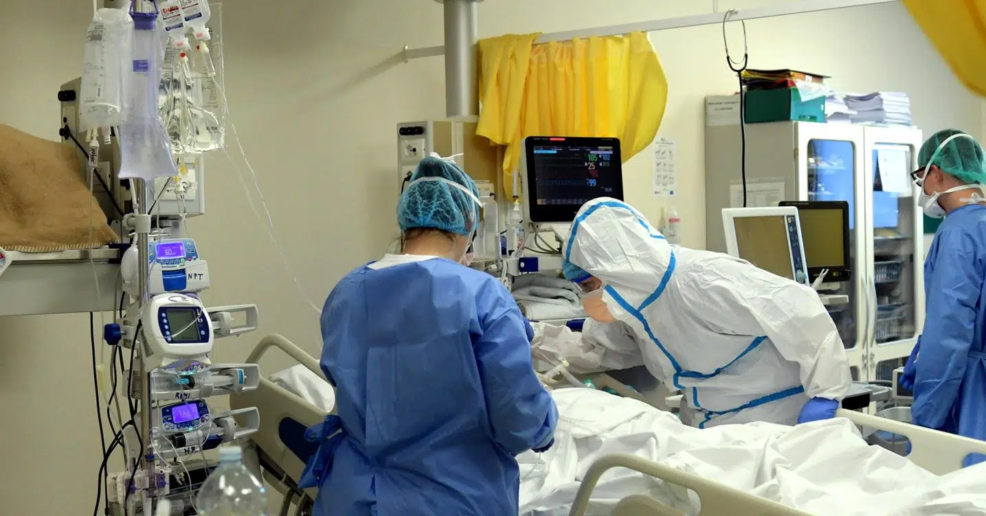 Avellino, a soli 17 anni la sua vita è appesa a un filo, Chiara è stata colpita dal Covid, da sette giorni è ricoverata in terapia intensiva