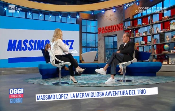 “Oggi è un altro giorno” momenti di tensione, Serena Bortone fa una richiesta con insistenza a Massimo Lopez che le risponde “Ti ho detto che non mi va”