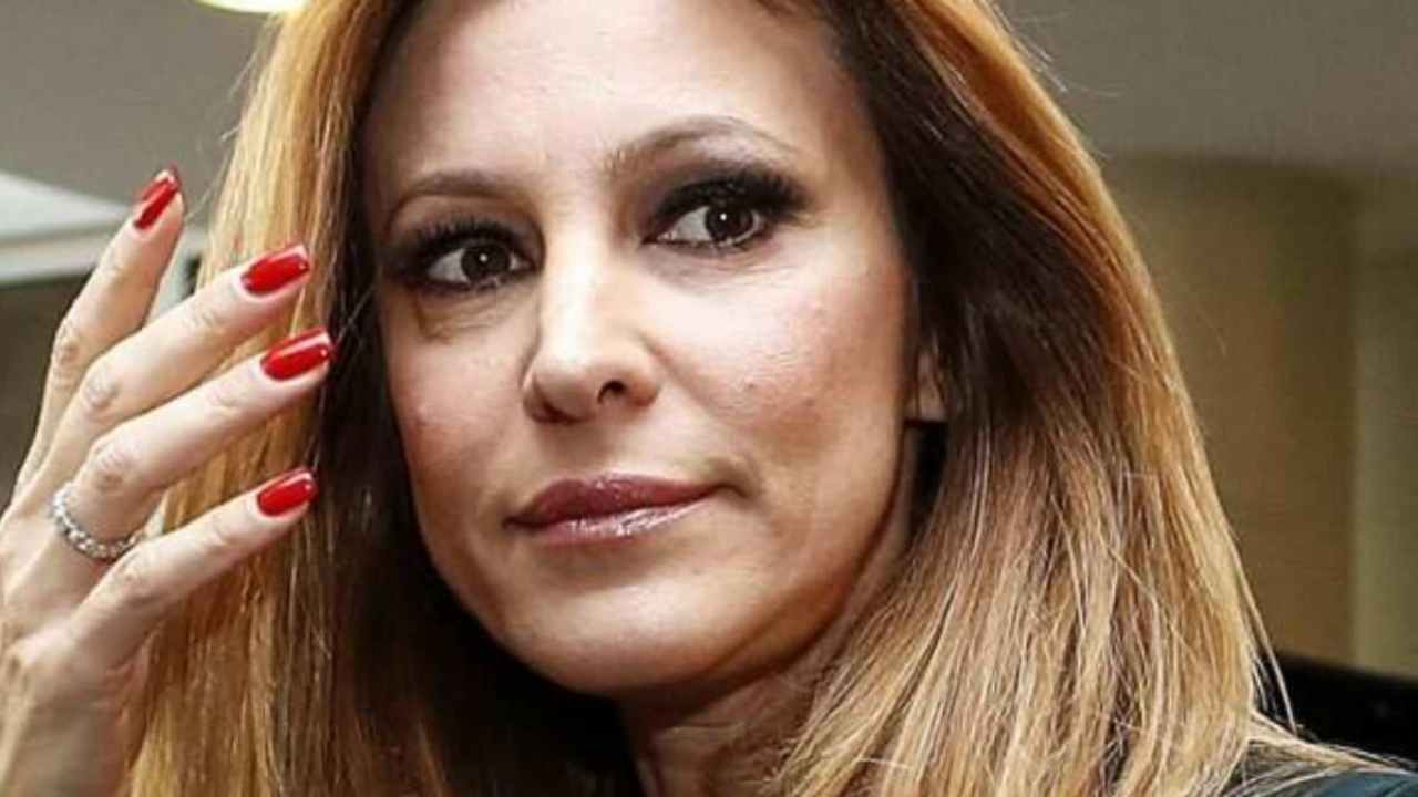 Ogni Mattina, gli ascolti sono deludenti ma Adriana Volpe non si arrende e dice “Ci sono molte …”