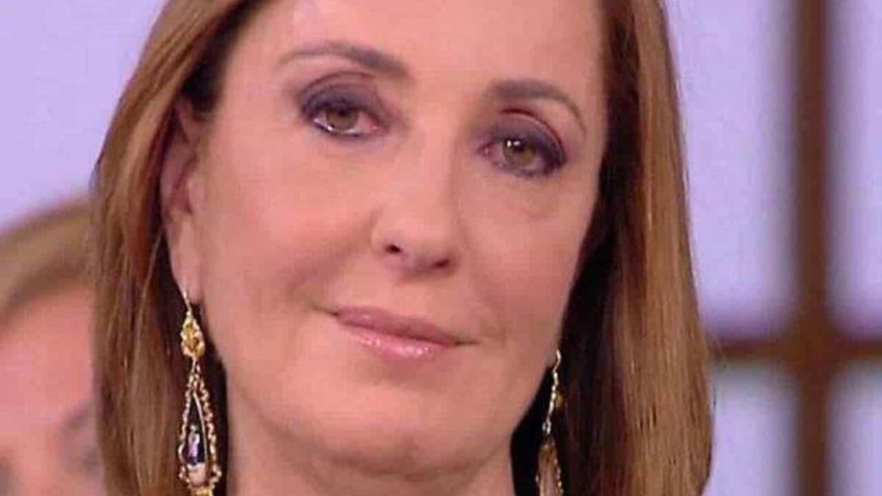 Gigi Proietti è morto, Barbara Palombelli contro tutti “Quante belle parole oggi, ipocriti”