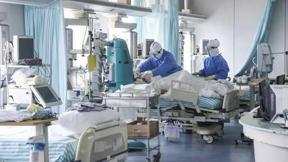 Emergenza Covid-19, presto i medici dovranno prendere decisioni dolorose “In Terapia Intensiva dare la precedenza a chi ha più possibilità di salvarsi”