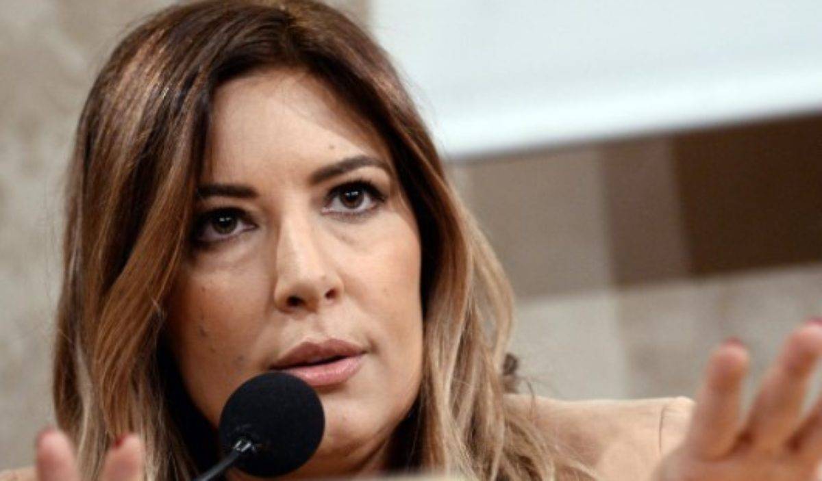 Selvaggia Lucarelli nella bufera, critica Venezia ma poi parla un ristoratore che dice: “Mi farebbe piacere se …”