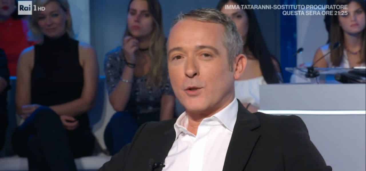 Bella Mà, Adriana Volpe lascia senza parole Pierluigi Diaco: “Io e un Big di Sanremo 2023 ci scriviamo”