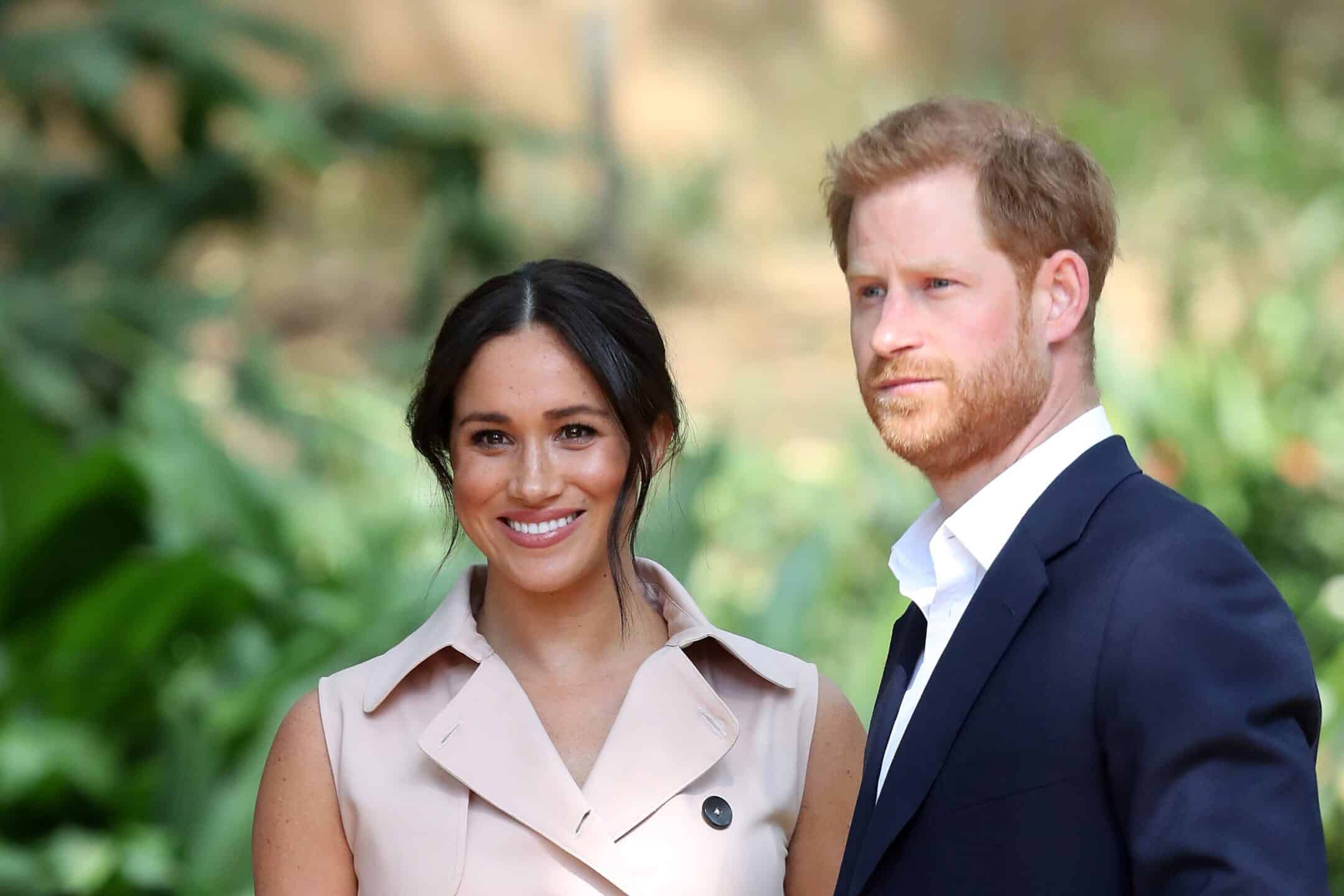 Meghan Markle accusata di bullismo dopo la rivelazione del Times, è ancora scontro con il Palazzo Reale