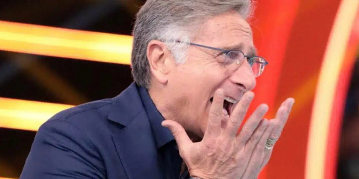 Bonolis, duro attacco e parole di fuoco contro di lui: “Non fa ridere e … ”