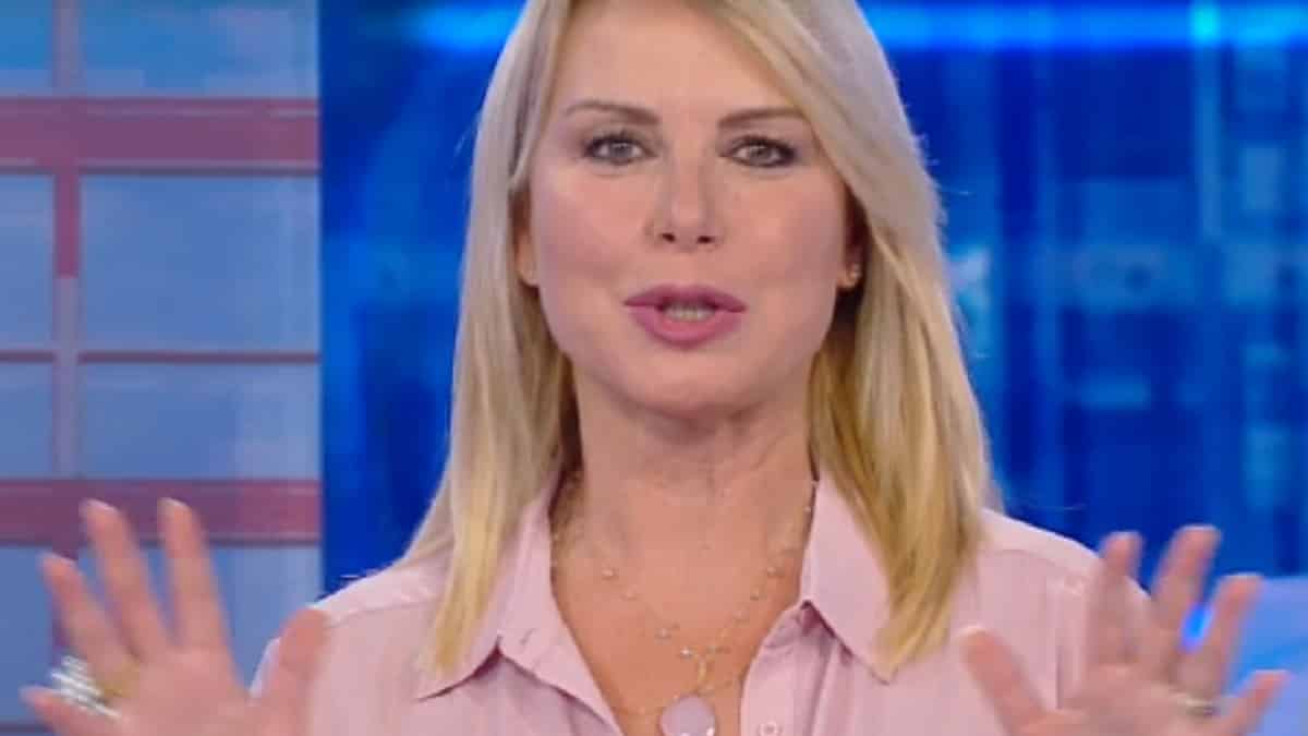 Oggi è un altro giorno, Monica Leofreddi lascia tutti senza parole: “Mio marito mi ha salvato la vita, cosa mi ha costretto a fare”