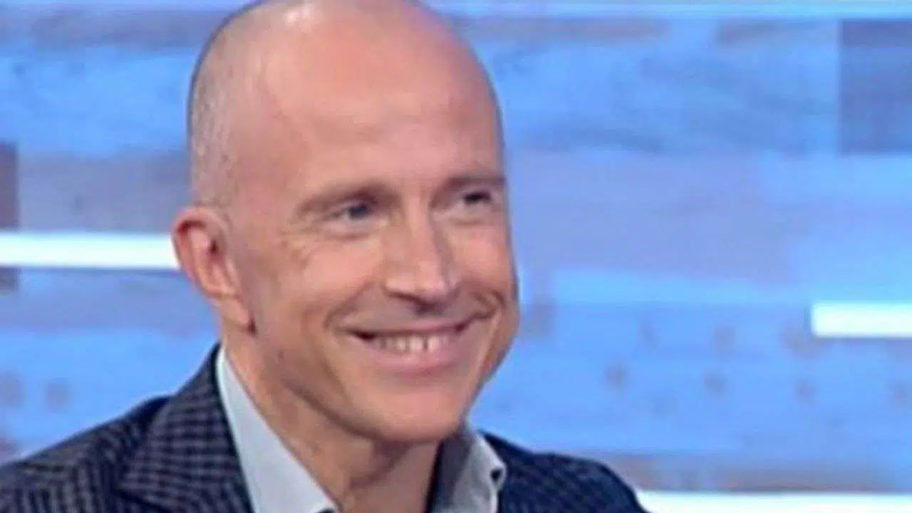 Avanti un altro, Giorgio Mastrota fa una battutaccia e scatena la bufera sul web