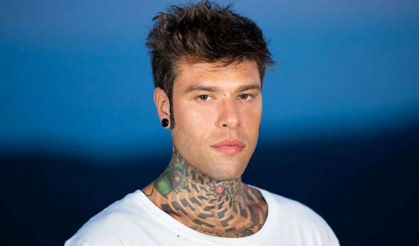 Fedez torna sui social e rivela: “Sono felice di …”