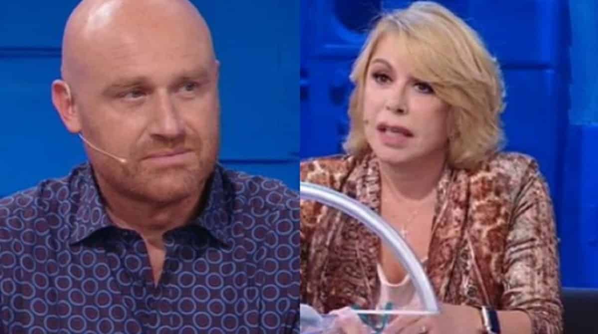 Rudy Zerbi durissimo contro Anna Pettinelli  “Non sei in grado …”