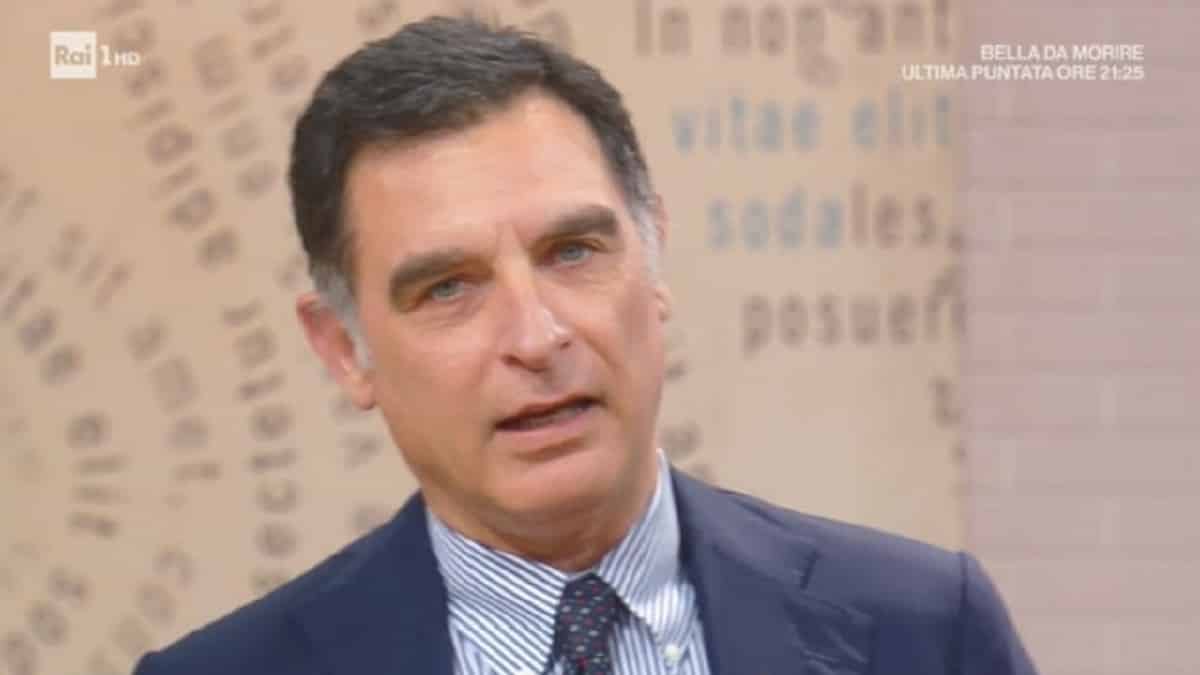 Tiberio Timperi al veleno contro Ilary Blasi: “E’ una “caciottara” “