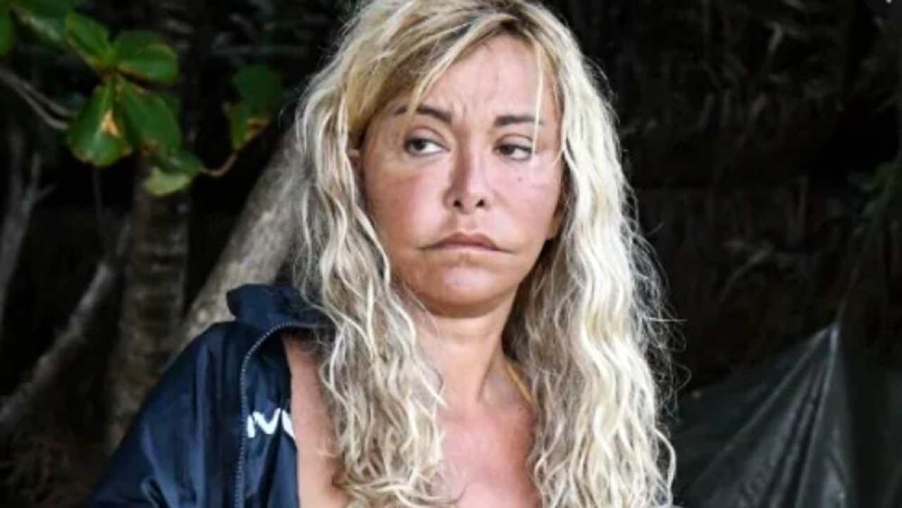 Isola dei famosi, Vera Gemma una furia contro Edoardo Tavassi: “E’ un …”