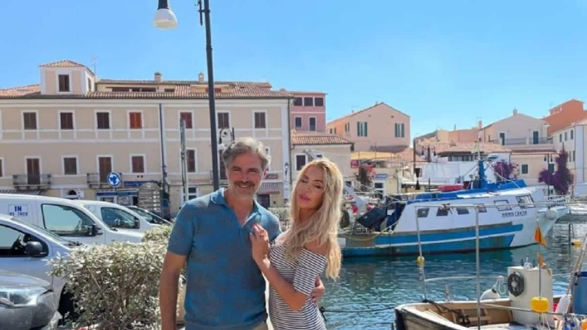 Beppe Convertini senza freni su Valeria Marini “Noi due …”