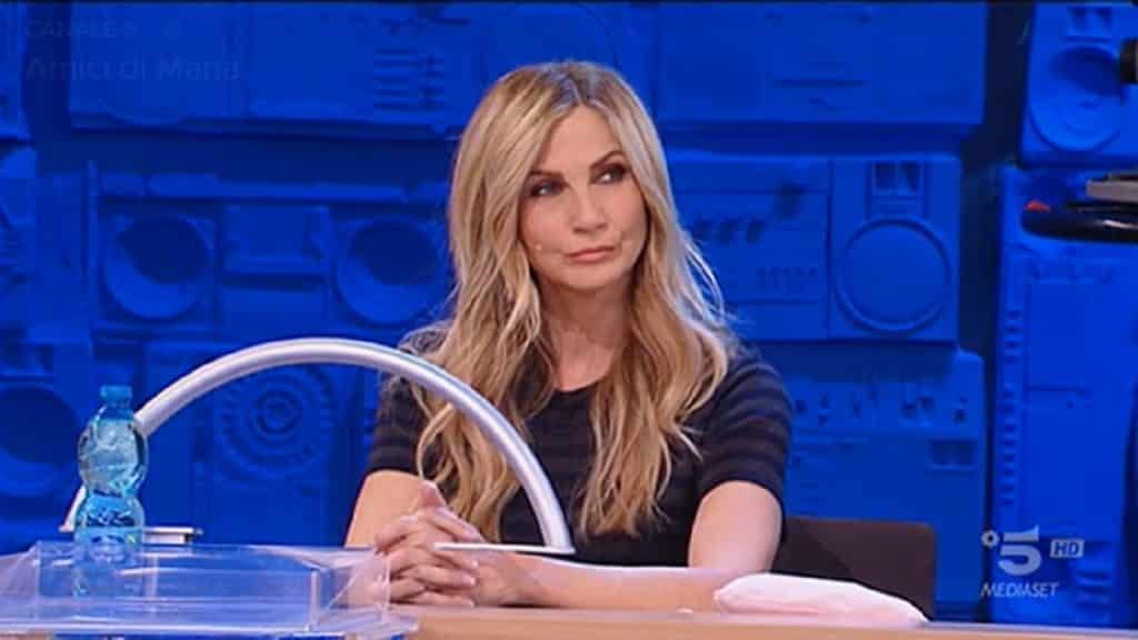 Amici 21, Lorella Cuccarini mai vista così, una furia contro Rudy Zerbi: “Non ti permettere …”