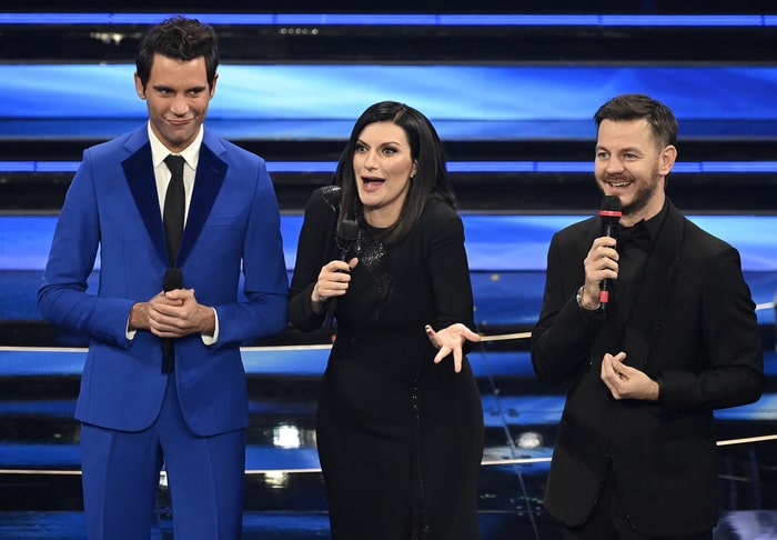 Eurovision 2022, Laura Pausini diretta su Mika e Cattelan: “Vogliono per forza …”