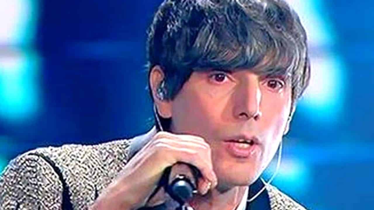 Sanremo 2022, Bugo sui social una furia contro Sabrina Ferilli: “Io sono andato…”