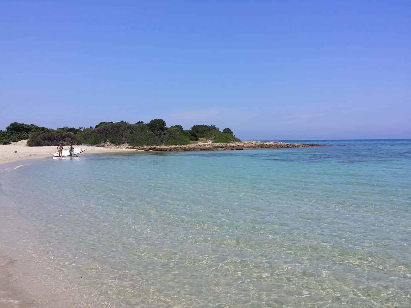 Rosamarina, imprenditore barese salvato dalla furia del mare dall’intervento di una bagnina