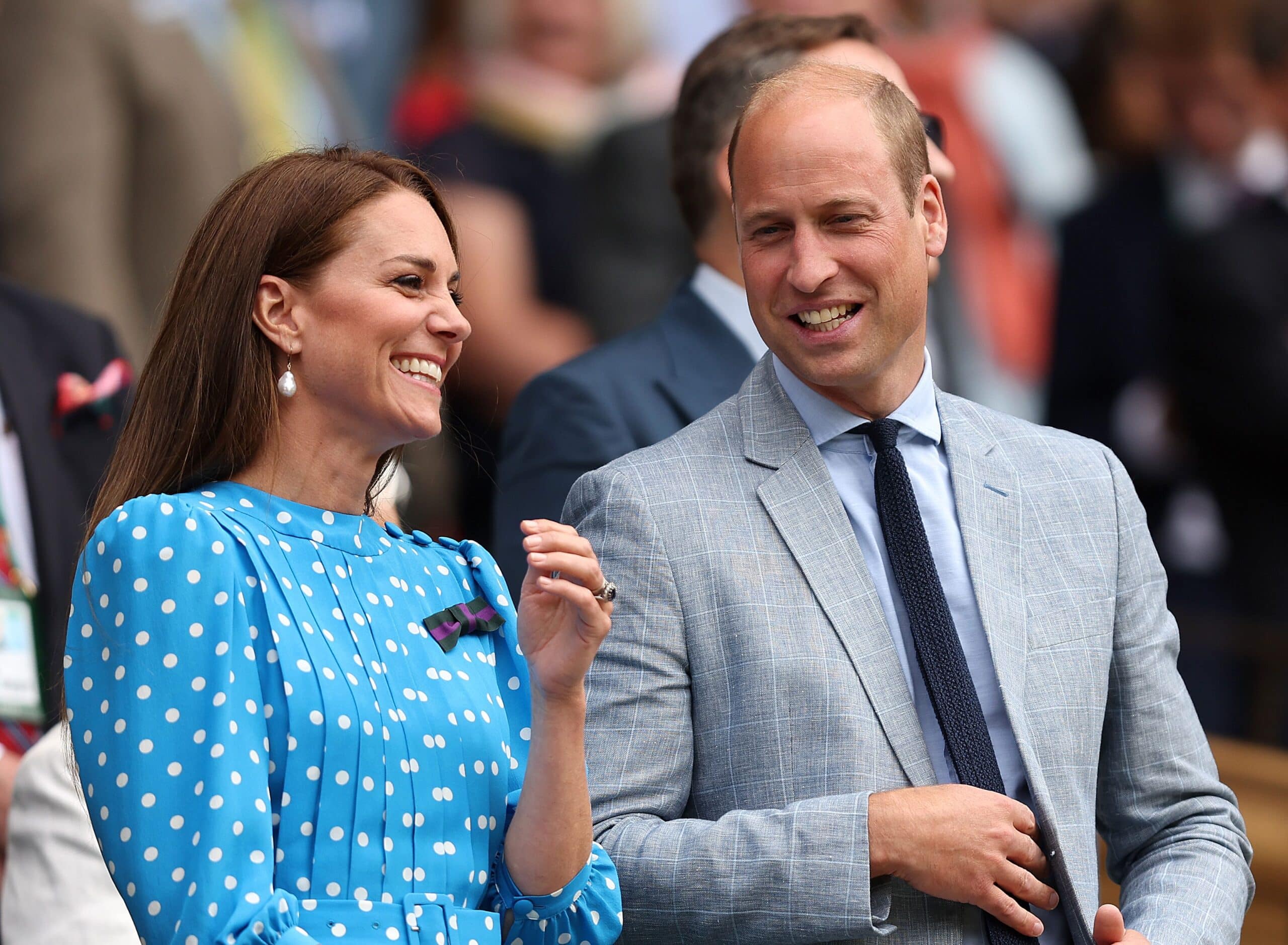 William e Kate rispondono a una bambina che invita il principino George alla festa del suo compleanno