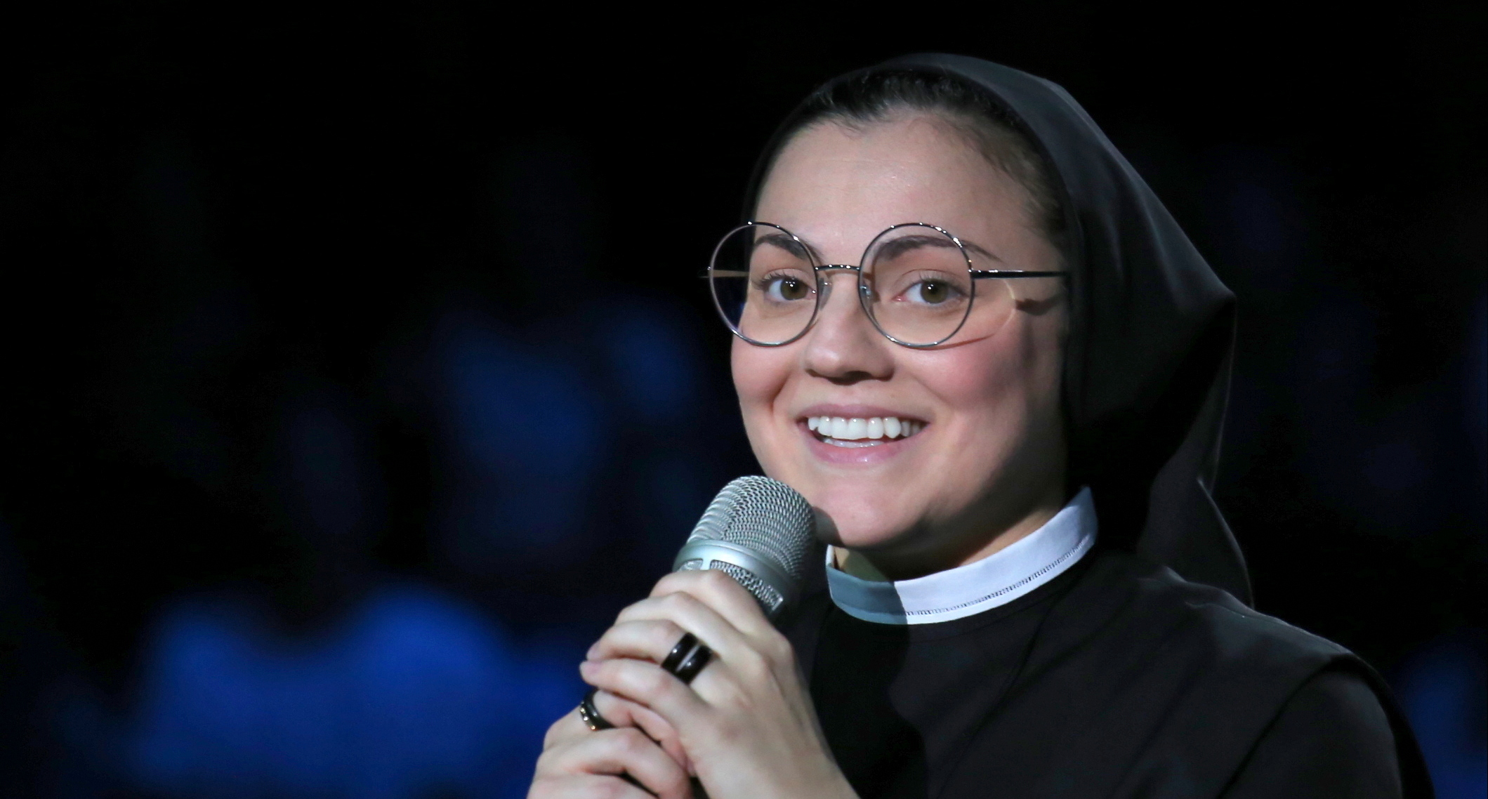 Manuela Arcuri parla di “Suor Cristina”: “A Ballando con le stelle era così”