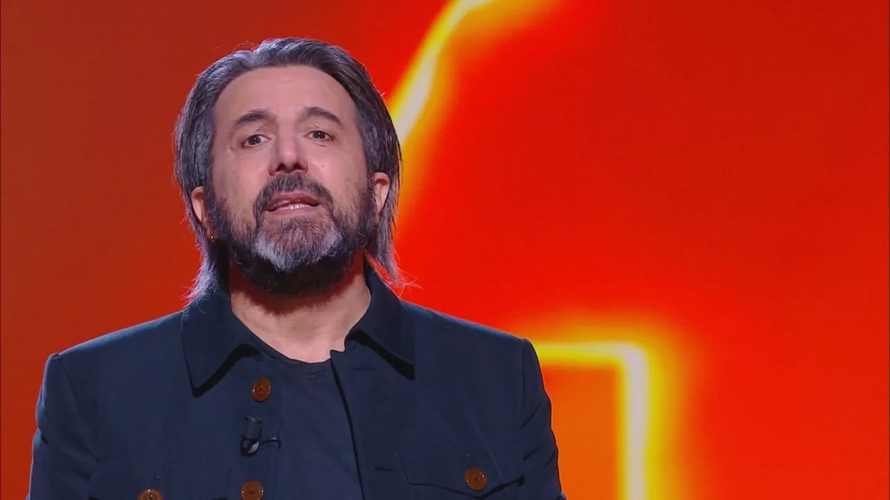 Omar Pedrini racconto da brividi: “Sono passato da Sanremo ad avere i vestiti tagliati per un intervento che doveva essere fatto entro dieci minuti”
