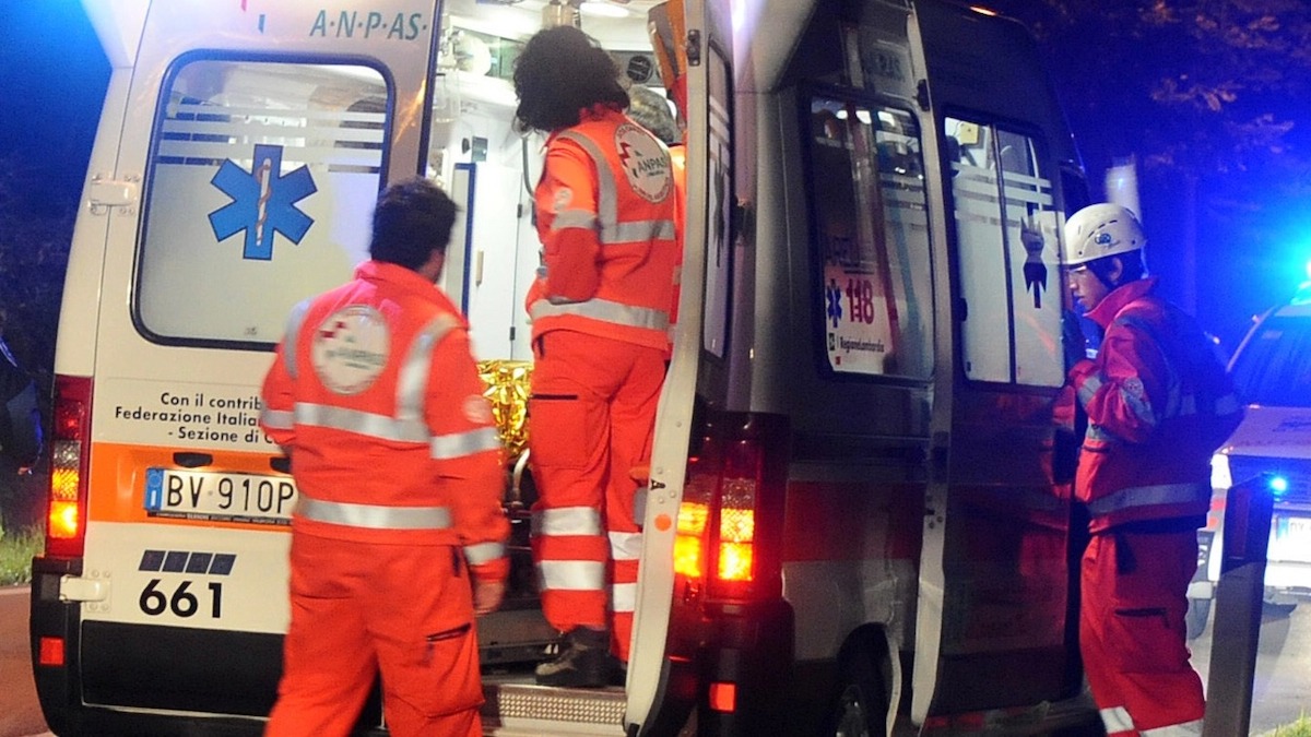 Bari, incidente mortale in città, muore sul colpo 27enne dopo aver perso il controllo della moto