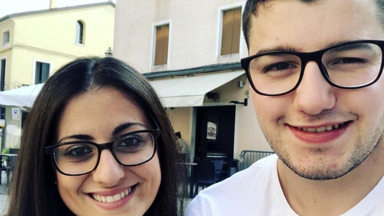 Vanessa Ballan e Nicola Scapinello, sposati da undici anni, affrontano una tragedia dopo la relazione extraconiugale di lei con l'uomo che poi l'ha uccisa. Nicola mostra forza e perdona Vanessa, ma la tragedia colpisce con la sua morte.