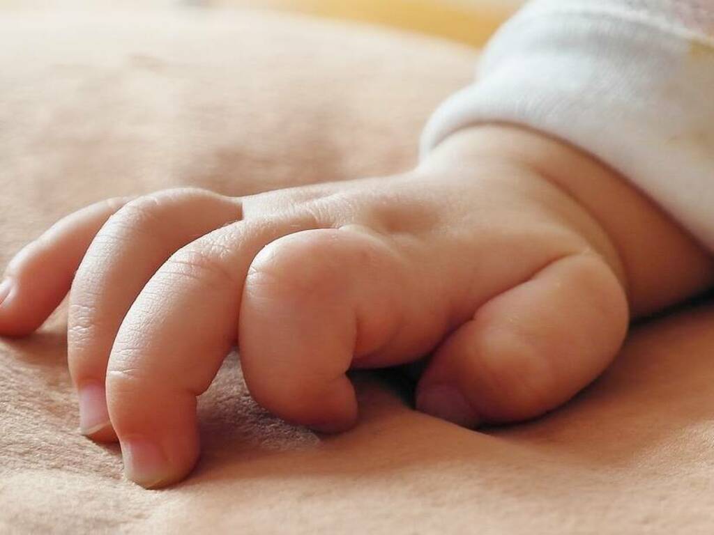 Siano in lutto: bambino di 4 anni muore il giorno di Natale, annullati tutti i festeggiamenti