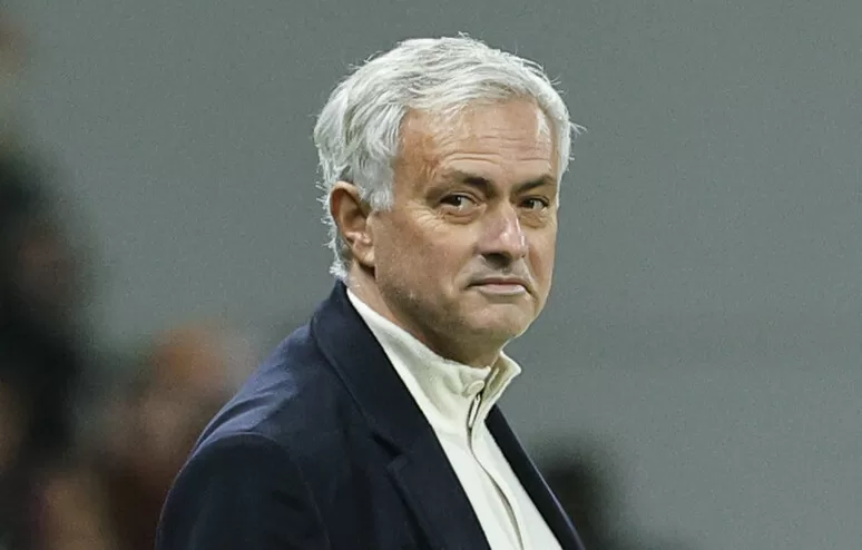 José Mourinho sceglie di rispondere in Portoghese a Dazn e poi svela il perchè