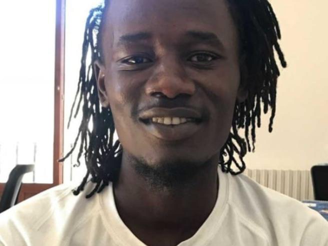 Kebba Secka, 23enne, rifugiato del Gambia, dona gli organi in un gesto di amore