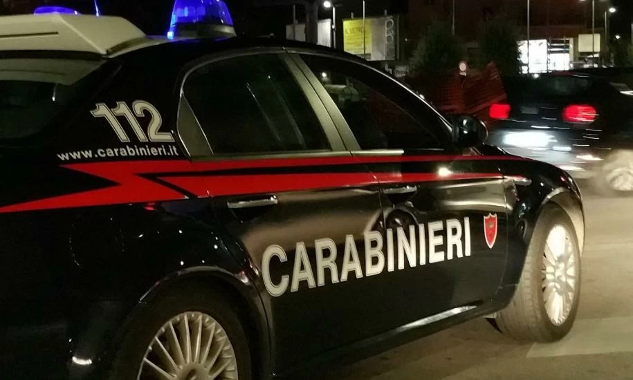 Un giovane di 20 anni di Palagiano è stato arrestato dai carabinieri di Manduria per un tentato omicidio avvenuto a Faggiano. La vittima, colpita con 9 coltellate, è ora fuori pericolo.
